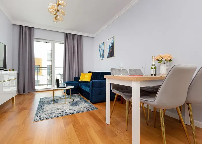 Apartament Dom przy Okrzei by Renters Prestige