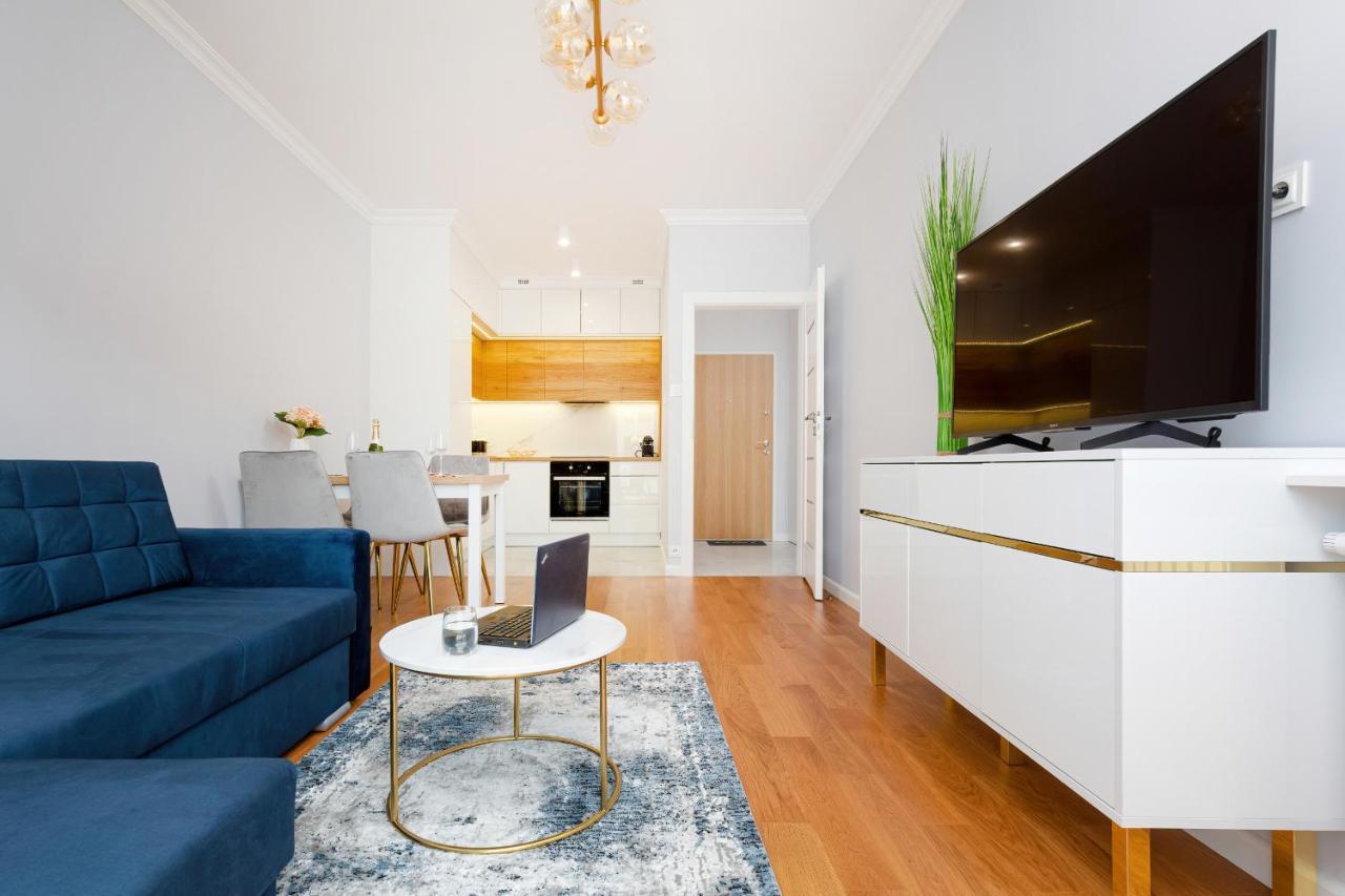 Dom Przy Okrzei By Renters Prestige Varšava